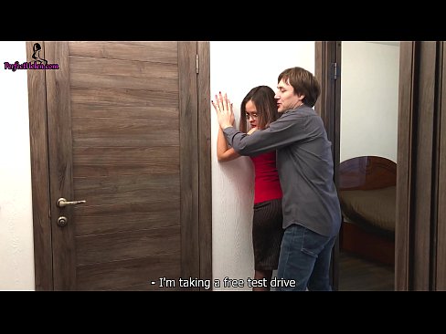 ❤️ Realtor Sexy Anashtua Pussy na Fucks Wakati Anauza Ghorofa Yake - Krempai Ponografia kali ﹏